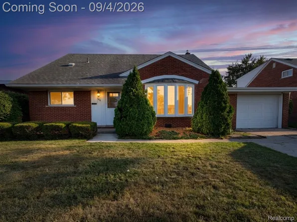 14111 Huntington St, Riverview, MI 48193