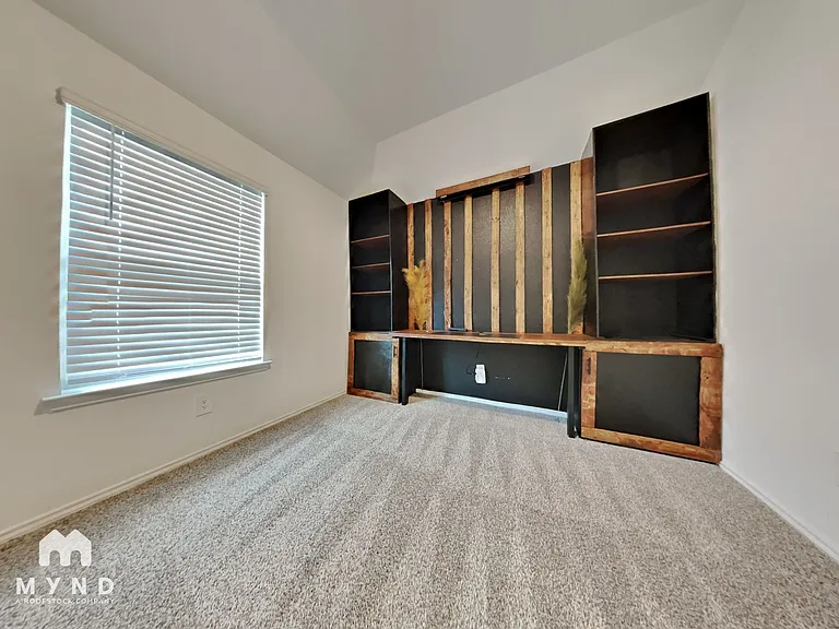 16034 Jordan Meadow Way — Photo 11
