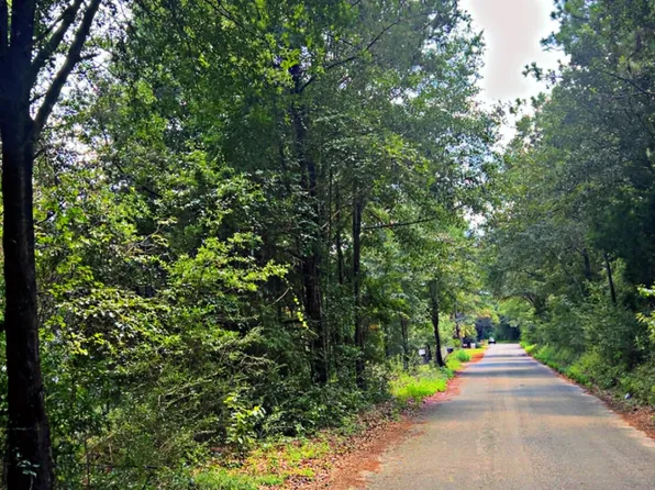 Florida Ave, Crestview, FL 32539