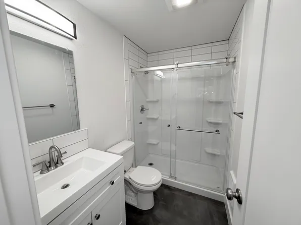 17910 SE Division St APT 4, Portland, OR 97236