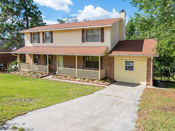 2nd image of 2715 Cardigan Ct