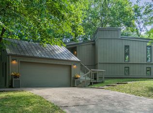 1505 Pleasant View Dr, Des Moines, IA 50315