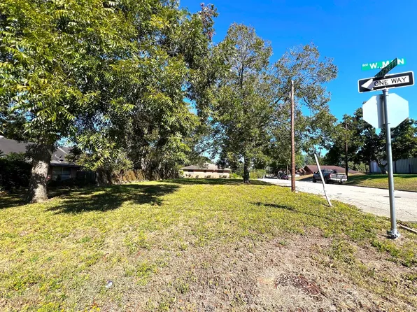 0 Lockett St, Brenham, TX 77833
