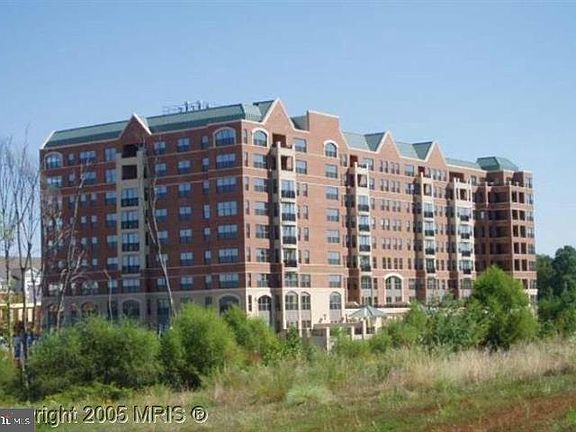 2nd image of 485 Harbor Side St APT 313
