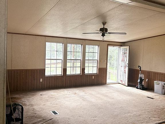 4th image of 13723 Foxrun Dr