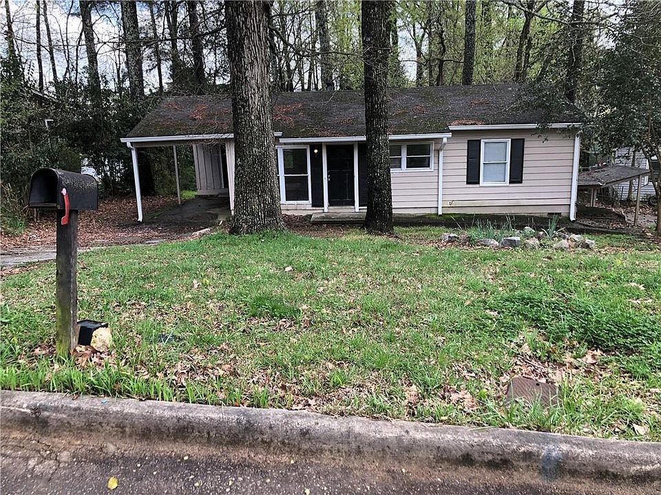 1st image of 883 Kennesaw Pl