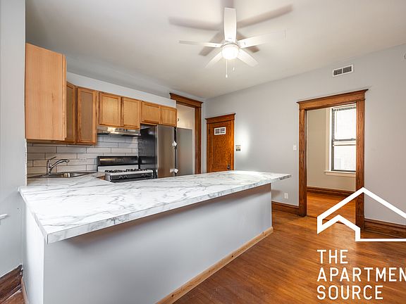 4th image of 2519 S Millard Ave #1