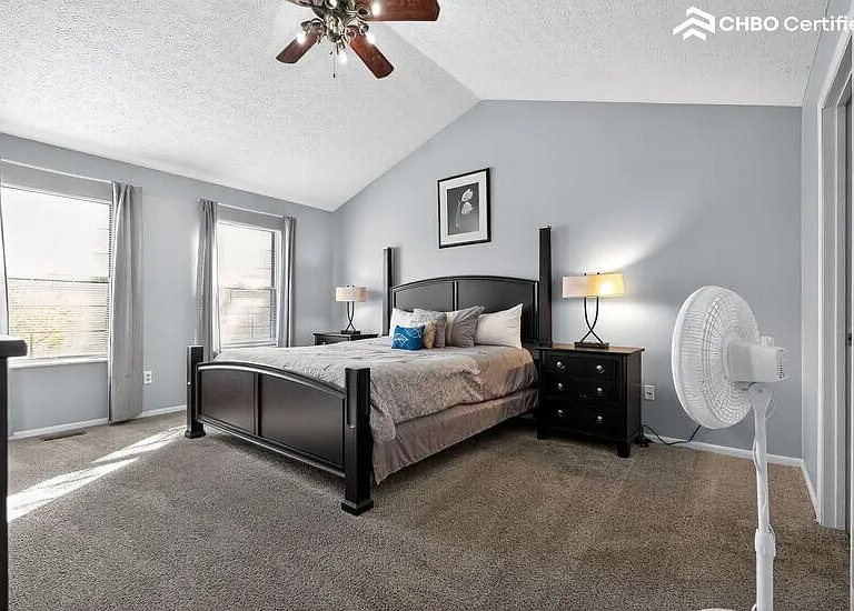 Master Bedroom-King Size Bed