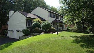 1st image of 23 Hiawatha Dr