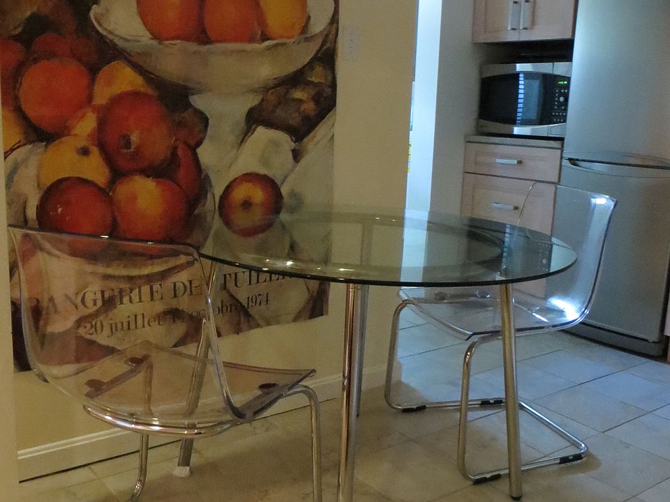 Breakfast, Dining area