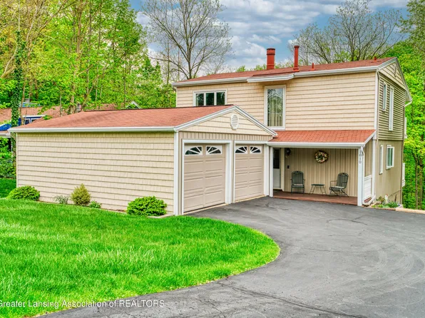 1810 Briarwood Dr, Lansing, MI 48917