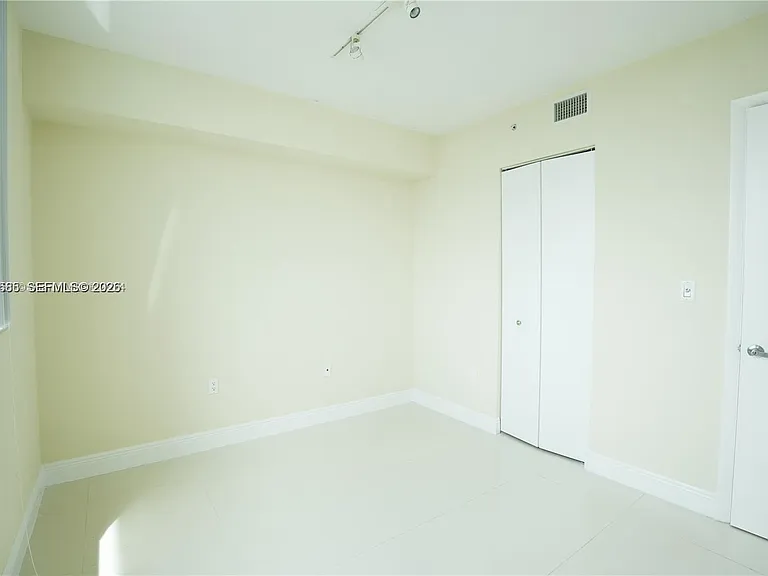 1861 NW South River Dr #2503 — Photo 12
