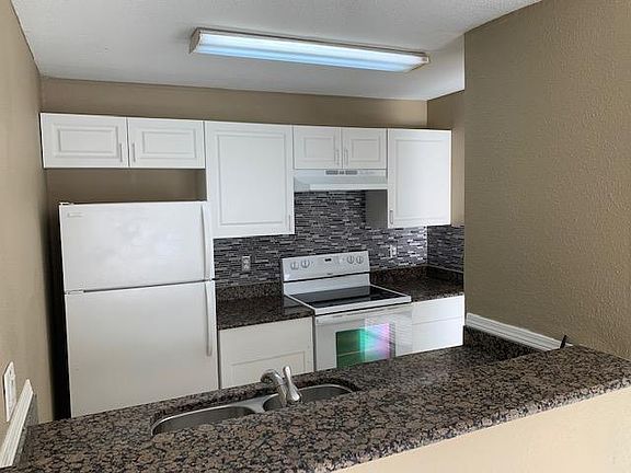 4th image of 4712 Walden Cir APT 1712