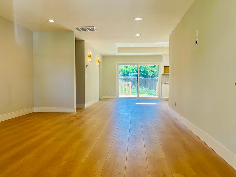 1334 Madera Ave — Photo 6