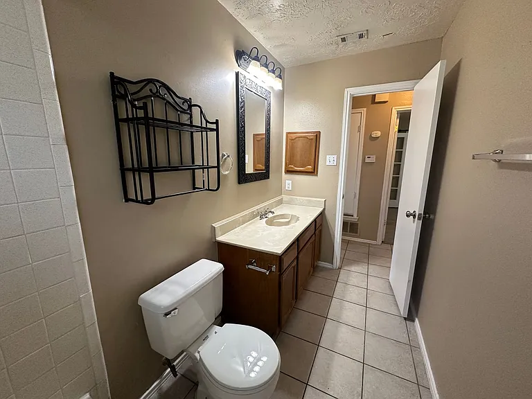 4045 Cavalry Dr — Photo 26