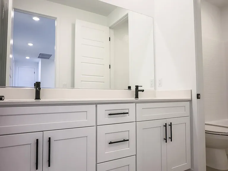 3068 W Orco Ln — Photo 23