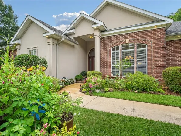 2561 Legends Row, Mobile, AL 36618