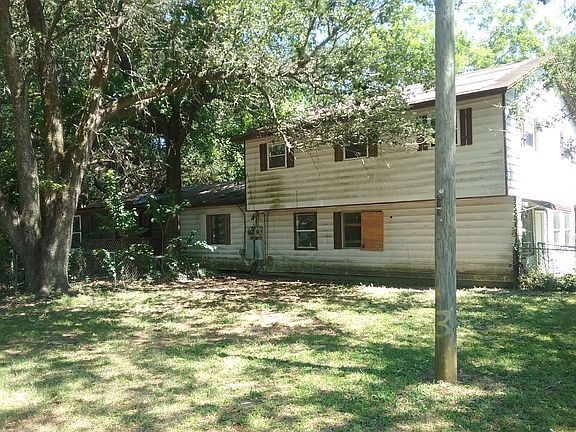 3rd image of 427 Bayliss Ct APT A