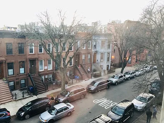 Rented by null | media 25