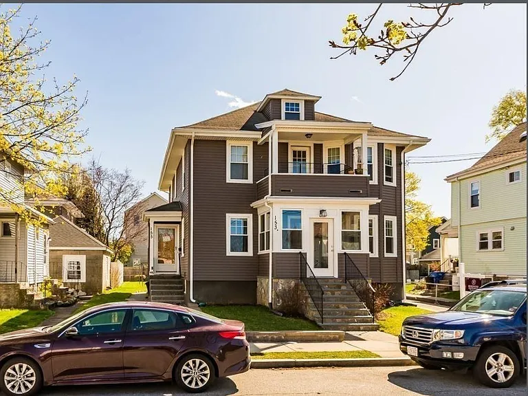 153 Alder St — Photo 1