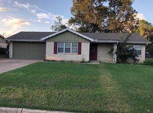 208 Olive St, Hurst, TX 76053