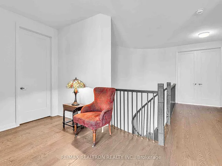 32 Bellflower Cres — Photo 24