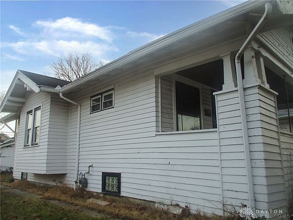 4th image of 1500 Superior Ave