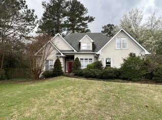 1055 Castle Pointe Ln, Grayson, GA 30017
