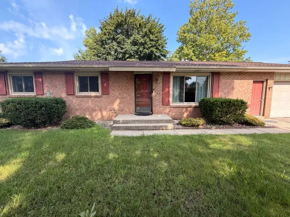 7865 Ridgewood Dr, Jenison, MI 49428