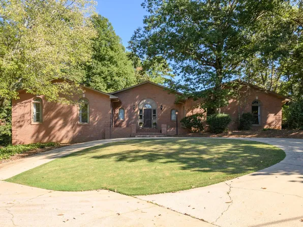 736 Heatherwood Dr, Birmingham, AL 35244