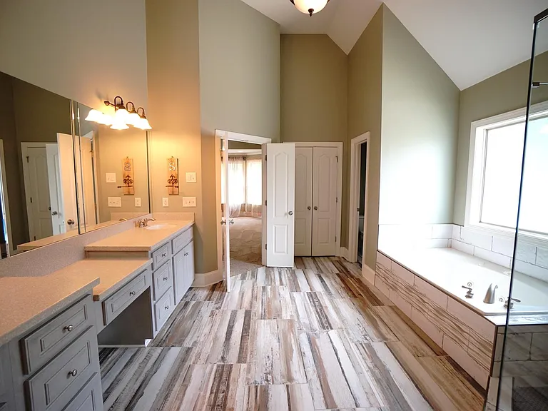 1868 Austins Pointe Dr — Photo 22