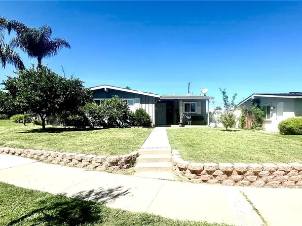1136 Harris St, Corona, CA 92882