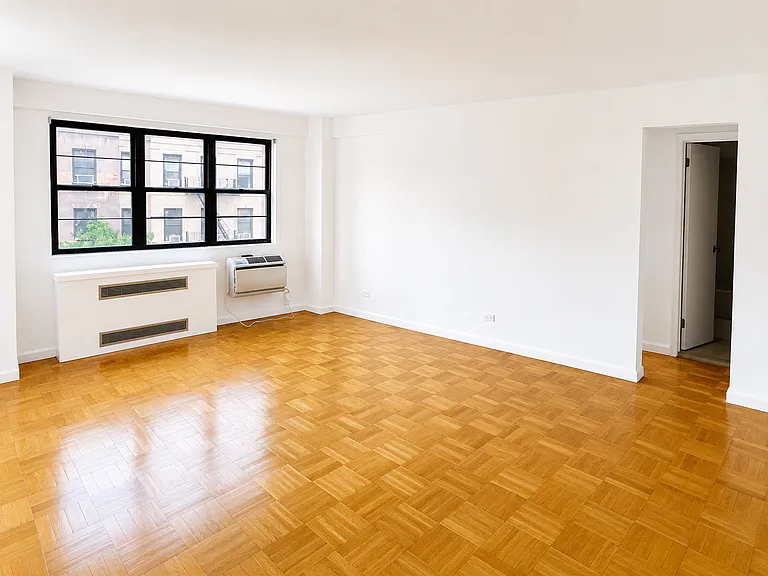 320 E 58th St #6H — Photo 3