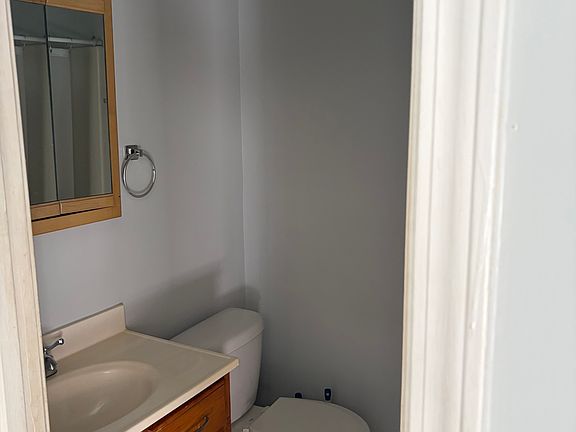 4th image of 113 W College Ave APT 8