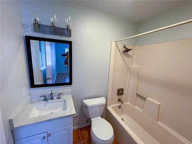 2102 Kenneth Ave #A — Photo 11