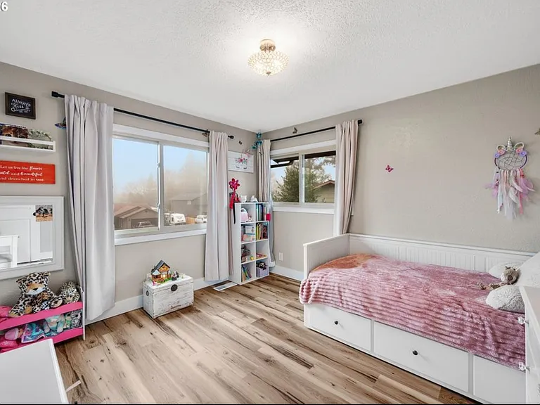 1315 SW Dorothy St — Photo 11
