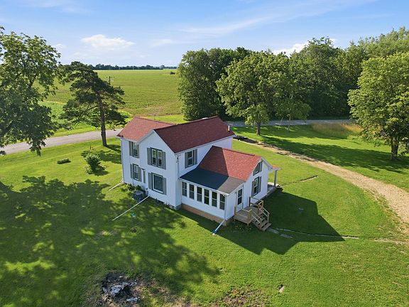 2nd image of 2074 Prairie Rd