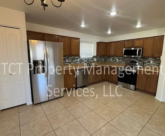 28579 N Dolomite Ln — Photo 4