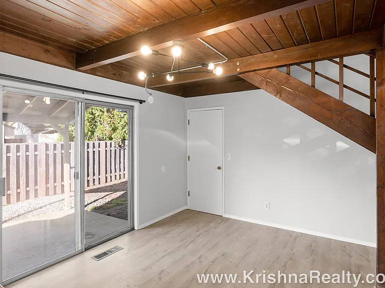 9957 SW Scott Ct — Photo 9