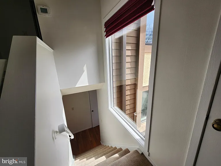 254 Sayre Dr — Photo 12