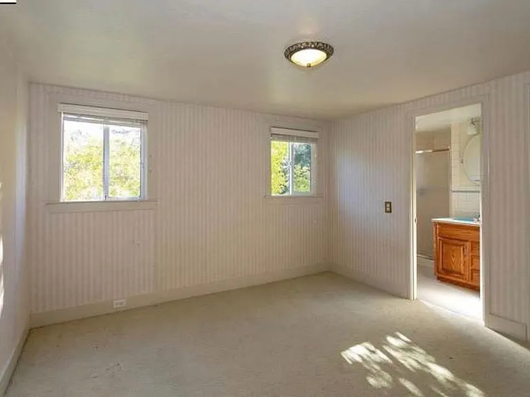 116 Ronada Ave — Photo 7