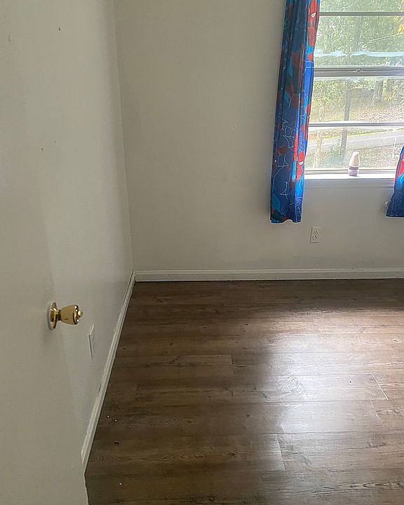 1st image of 2075 Rolling Brook Dr NE