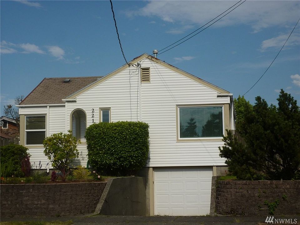 1st image of 2211 N Stevens St