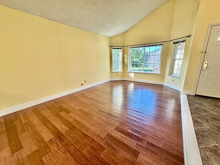 5477 Hackney Ln — Photo 5