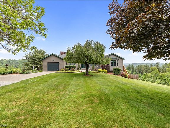 3rd image of 71205 Skyline Dr