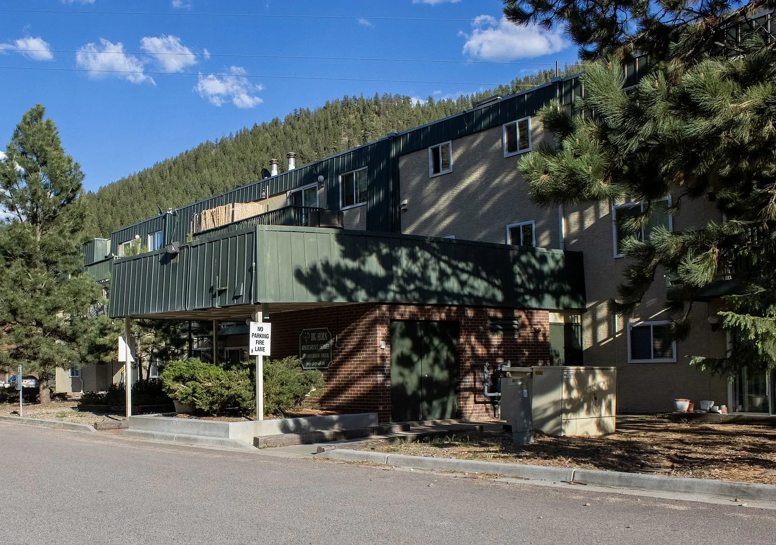 Big Horn Apartments — Photo 3