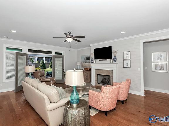 3rd image of 2837 Natures Cove Dr SE