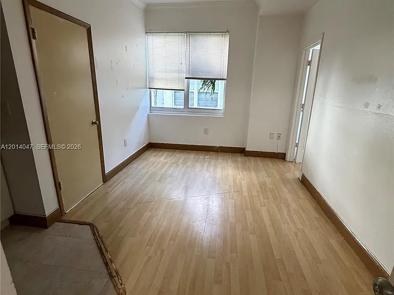 1342 Drexel Ave #205 — Photo 1