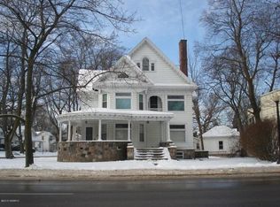 74 S Broad St, Hillsdale, MI 49242