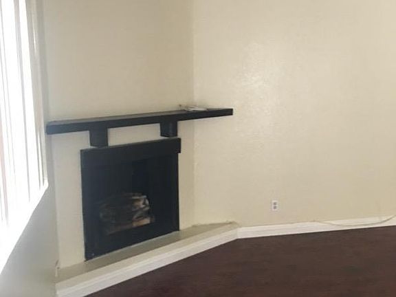 2nd image of 1109 W Norwood Pl APT E